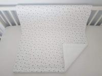 Handmade deka zimná biela - hviezdičky