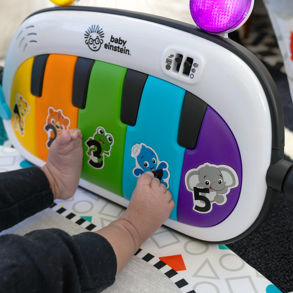 BABY EINSTEIN Postieľka s ohrádkou na hranie a klavírom 3v1 Kick &amp; Snooze™ 0m+