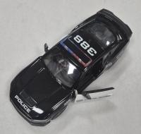 Kovový model Police