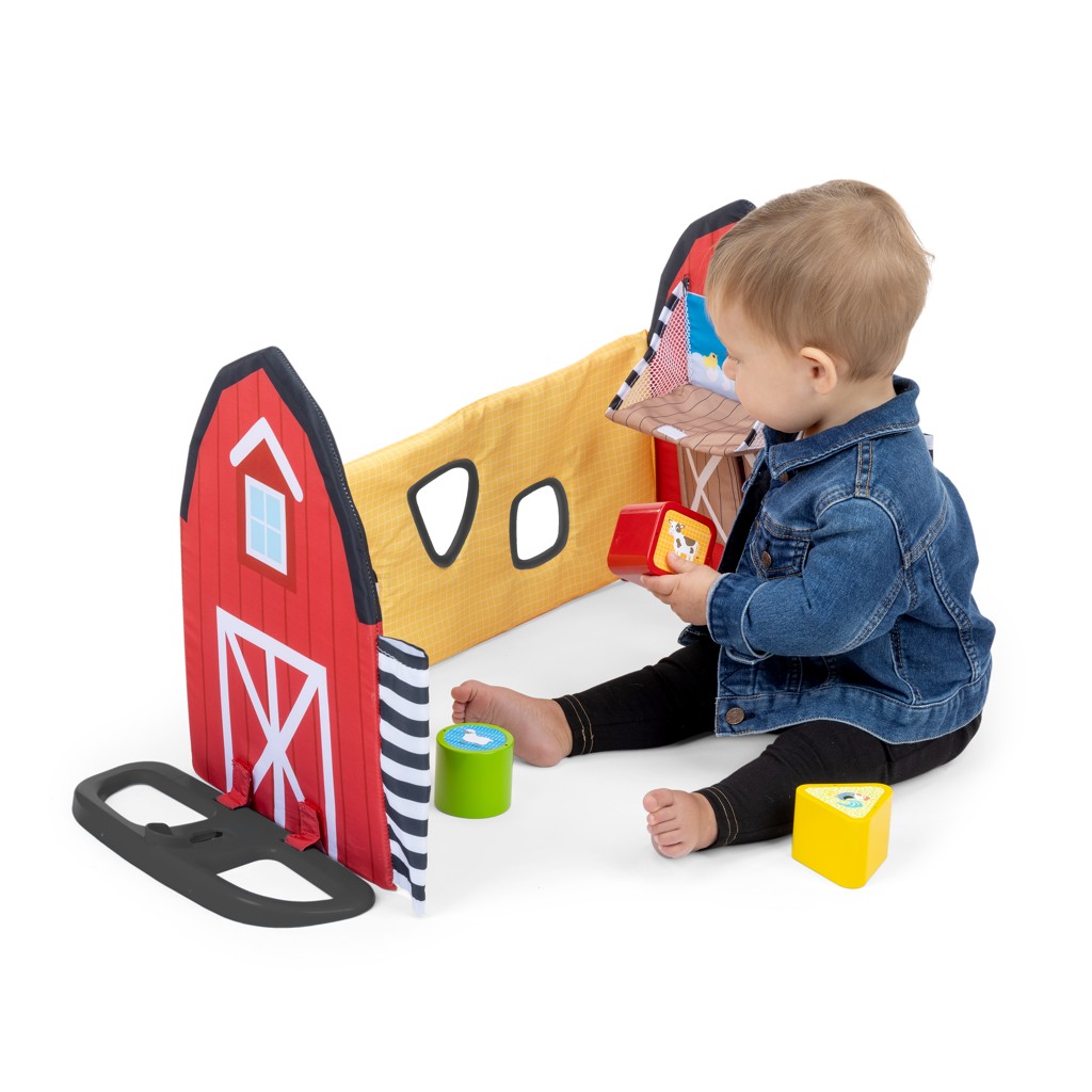 BABY EINSTEIN Deka na hranie s 3D farmou Busy Barnyard™ 0m+