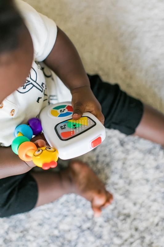 BABY EINSTEIN Hračka hudobná Take Along Tunes™ 3m+