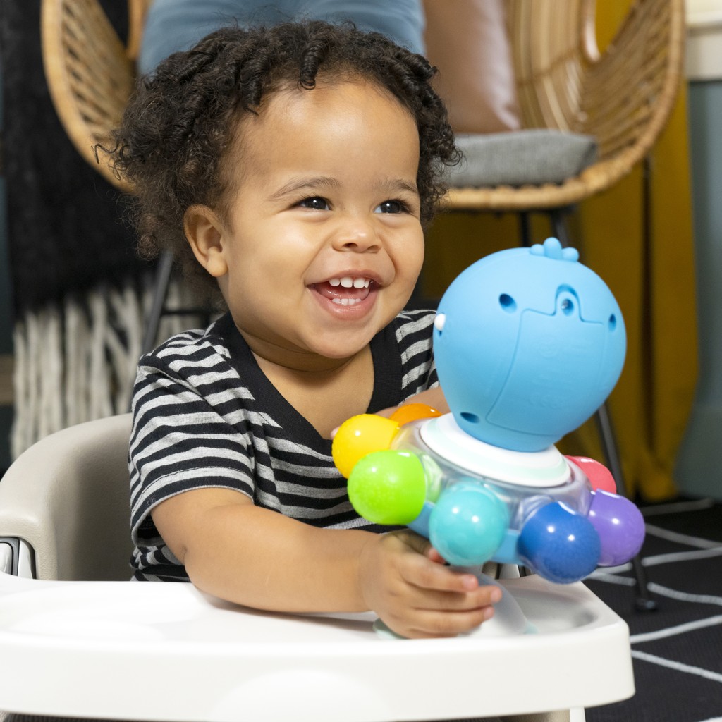 BABY EINSTEIN Hračka senzorická chobotnica s prísavkou Opus's Spin &amp; Sea™ 3m+