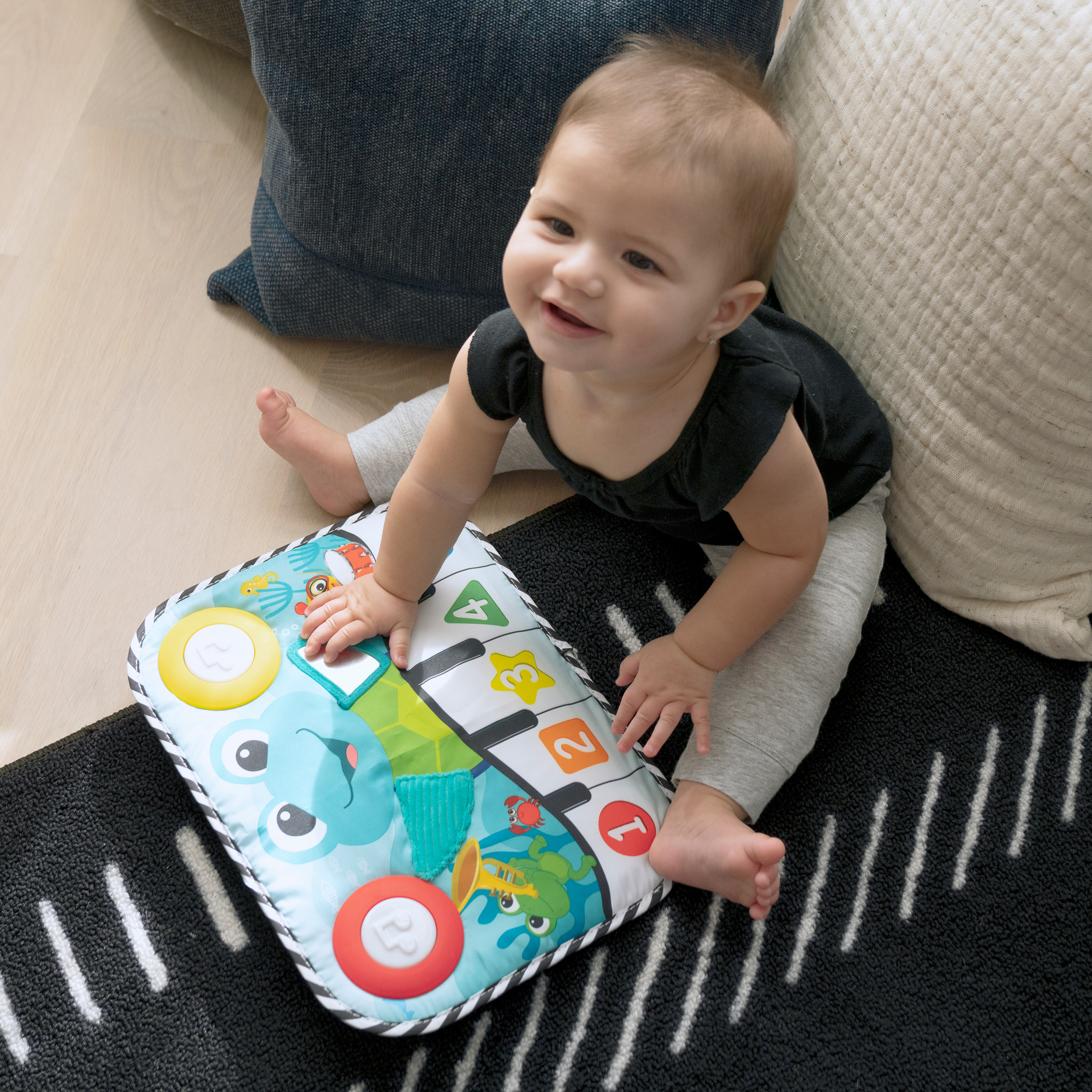 BABY EINSTEIN Klavír multifunkčný 2v1 Neptune's Kick &amp; Explore™ 0m+