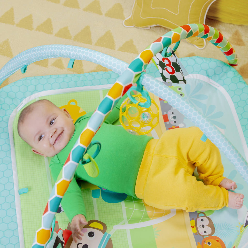 BRIGHT STARTS Deka na hranie s aktivitami Oball Grip &amp; Kick™ 0m+