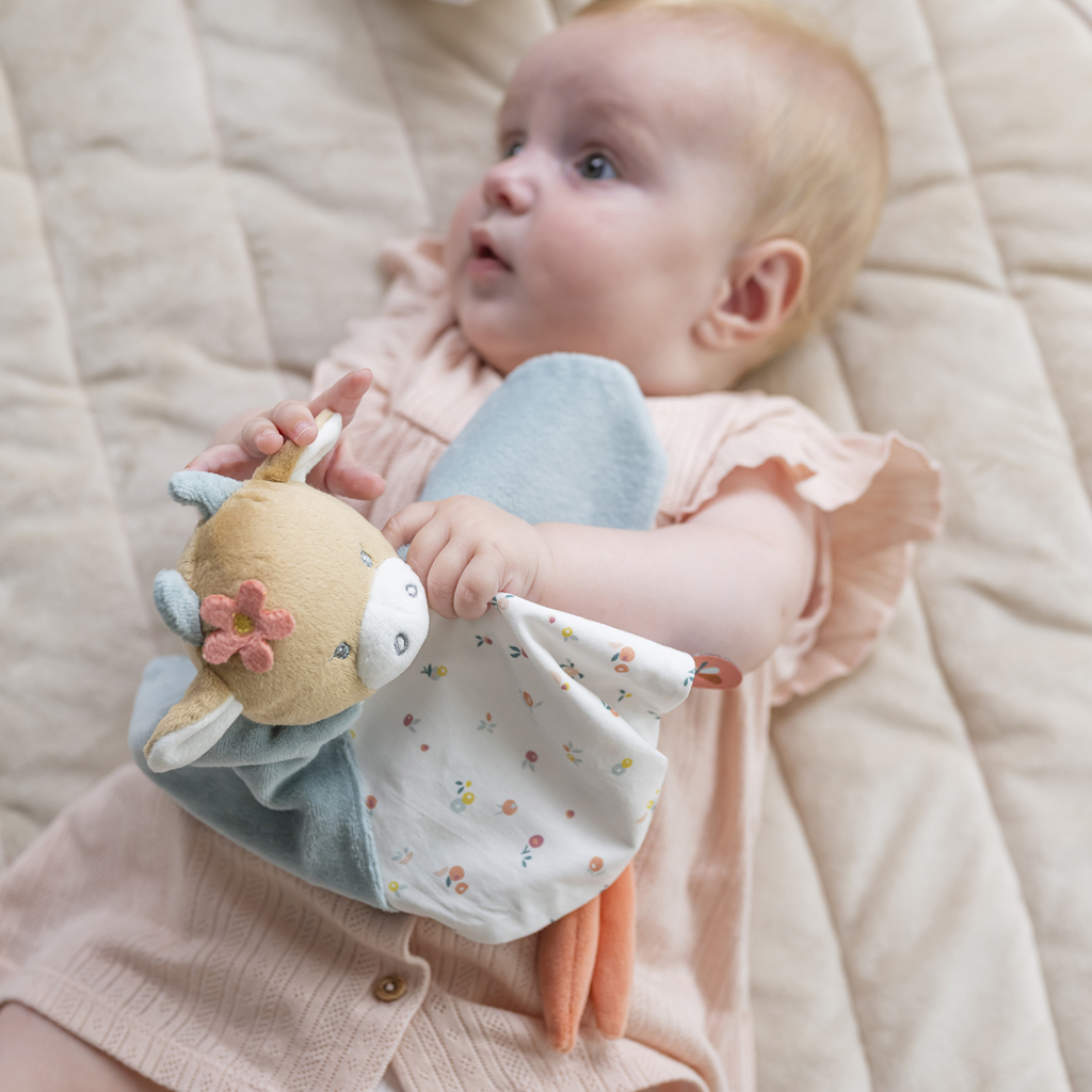 NATTOU Maznáčik plyšový kravička Mila 27x27 cm Mila, Zoe &amp; Lana