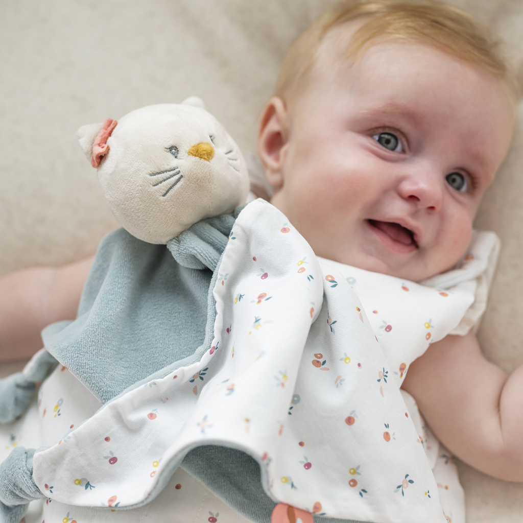 NATTOU Maznáčik plyšový maxi mačička Lana 65x40 cm Mila, Zoe &amp; Lana