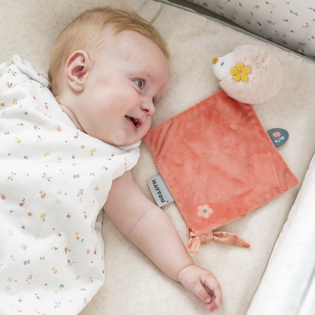 NATTOU Maznáčik plyšový mini ježko Zoe 28 cm Mila, Zoe &amp; Lana