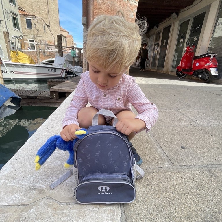 PETITE&amp;MARS Batôžtek detský Backie Grey Hills