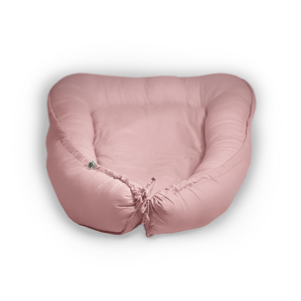 PETITE&amp;MARS Hniezdo ochranné pre bábätko FEEL SAFE Dusty Pink 90 x 60 cm