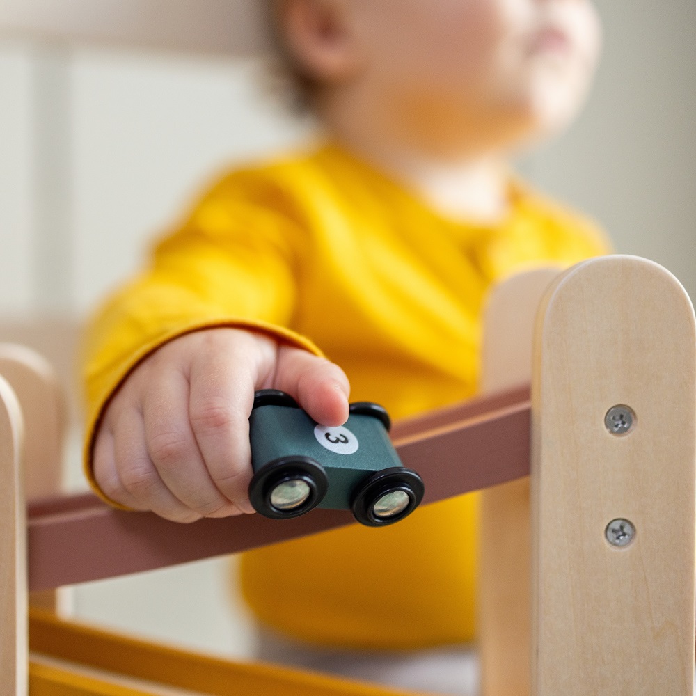 PETITE&amp;MARS Hračka drevená pretekárska dráha Milky Way Wood of Mars 18m+ Cosmic Blue