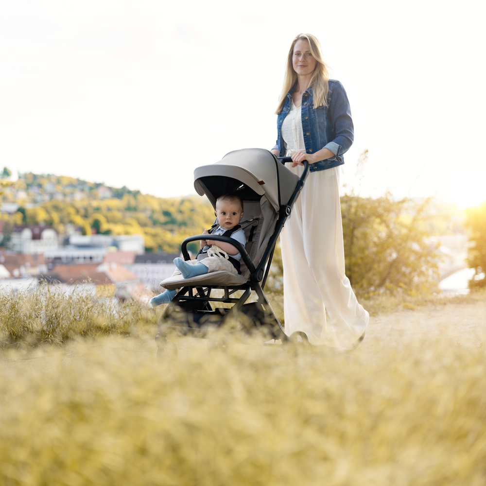 PETITE&amp;MARS Kočík športový Flip Forever Black