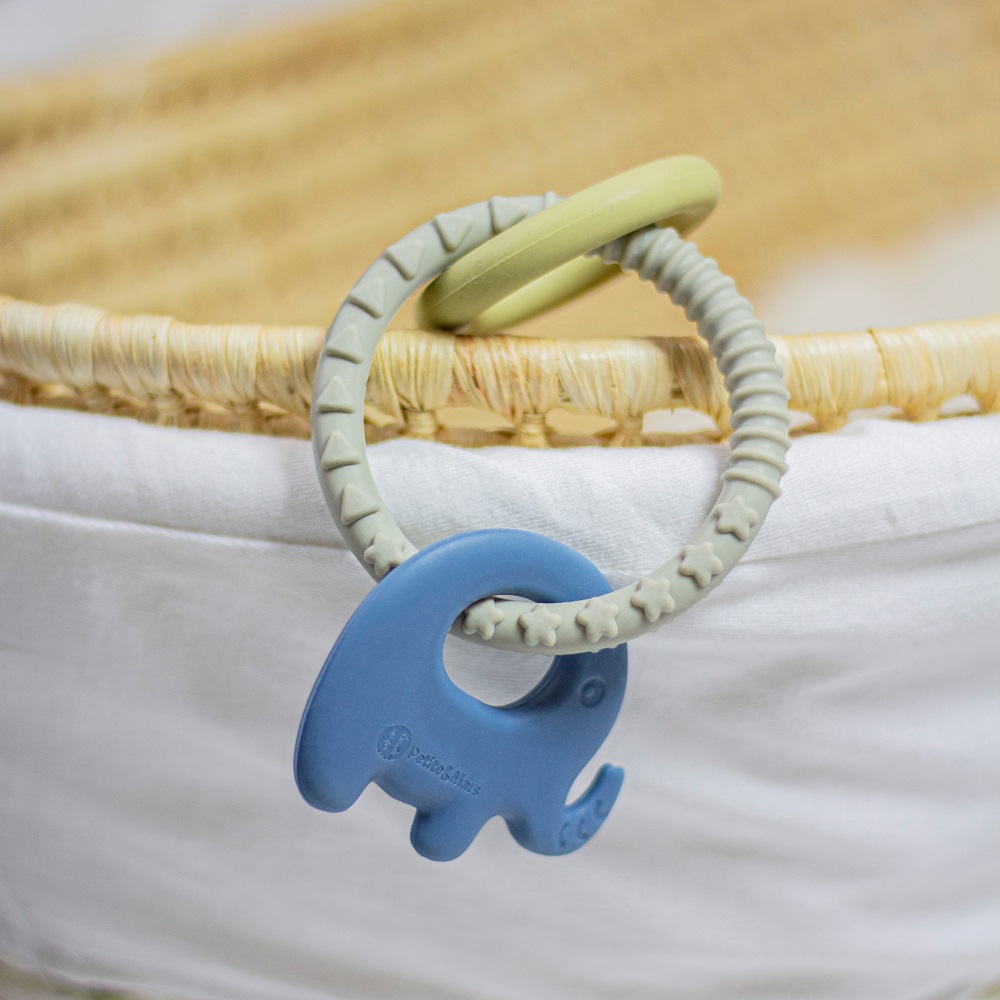 PETITE&amp;MARS Hryzačka silikónová Elefi 0m+