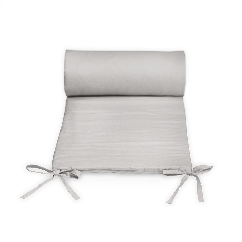 PETITE&amp;MARS Mantinel ochranný do postieľky TILLY Light Grey 180 cm