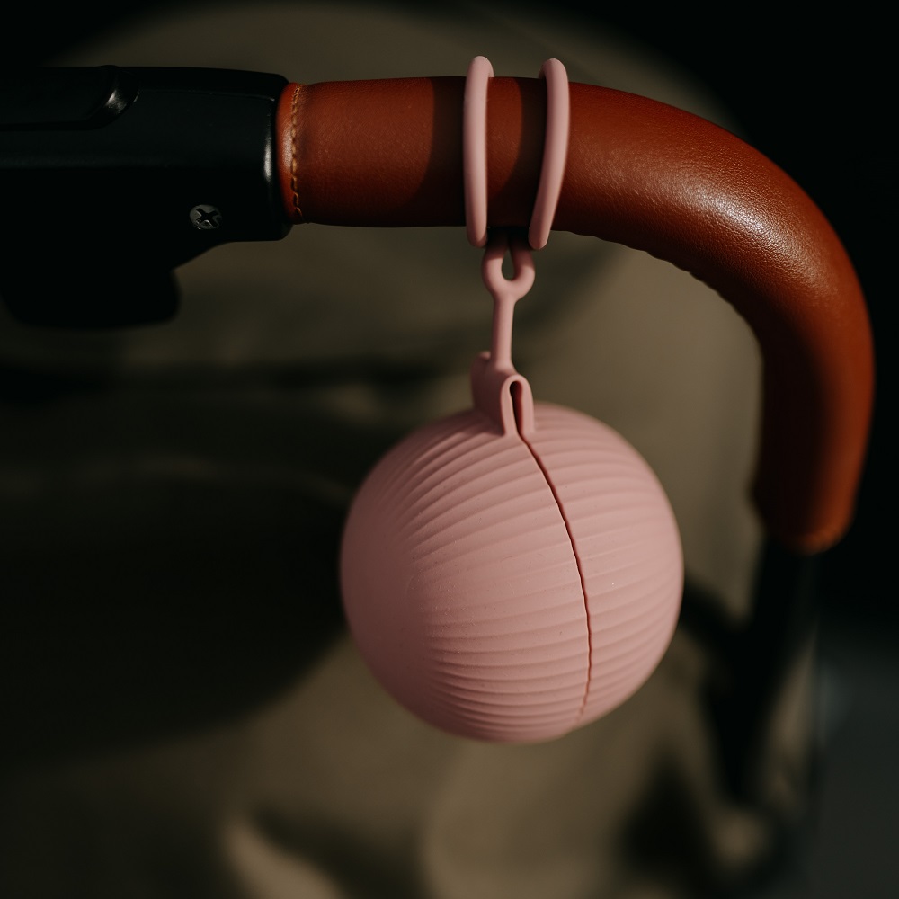 PETITE&amp;MARS Puzdro silikónové na cumlík Intense Ochre 0m+