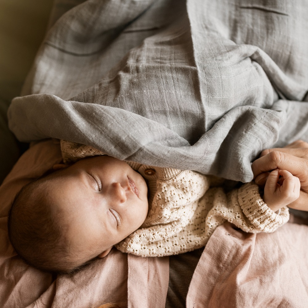 PETITE&amp;MARS Prikrývka bambusová mušelínová 2ks Misty Green Leaves 2v1, 120 x 120 cm