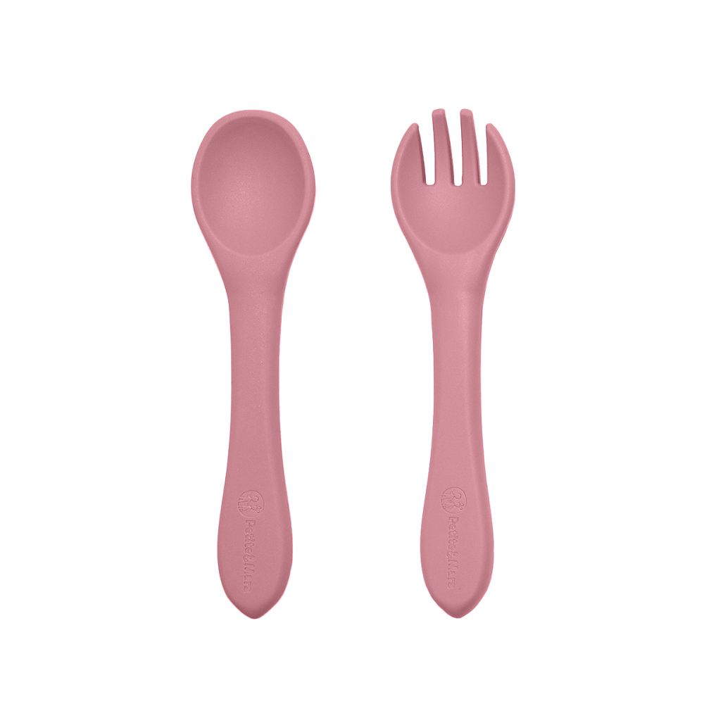 PETITE&amp;MARS Set jedálenský silikónový TAKE&amp;MATCH 2 ks tanier + príbor Dusty Rose 6m+