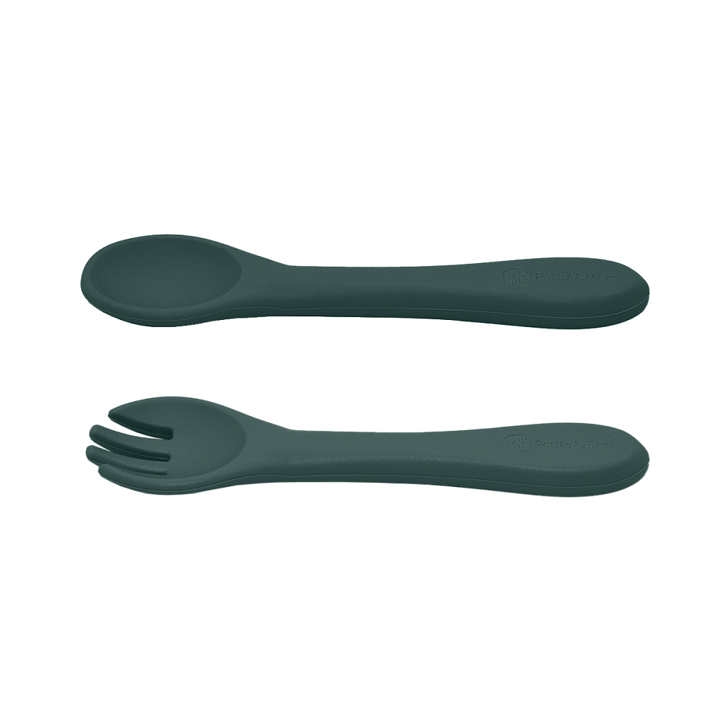 PETITE&amp;MARS Set jedálenský silikónový TAKE&amp;MATCH 2 ks tanier + príbor Misty Green 6m+