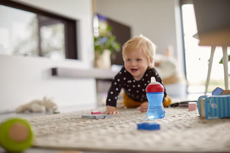 Philips AVENT Hrnček 300 ml Grippy s mäkkým náustkom chlapec