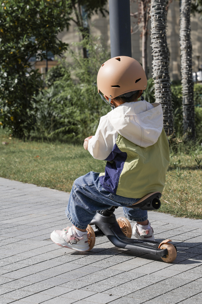 QPLAY Kolobežka / odrážadlo Sema Evo s LED svetlami Jade Green, vek 1 - 6 rokov, do 50 kg