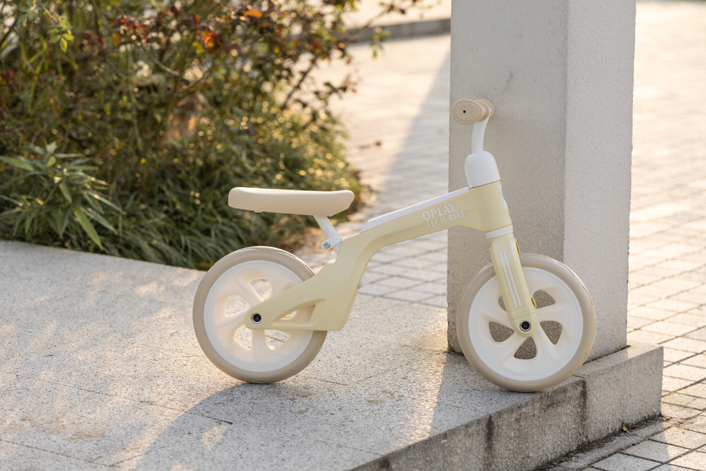 QPLAY Odrážadlo Tech Cream, vek 2-4 roky, do 30 kg