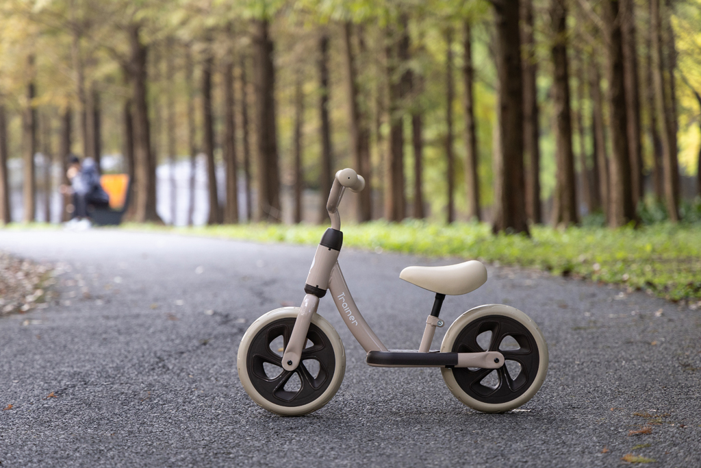 QPLAY Odrážadlo Trainer Pink, vek 2-4 roky