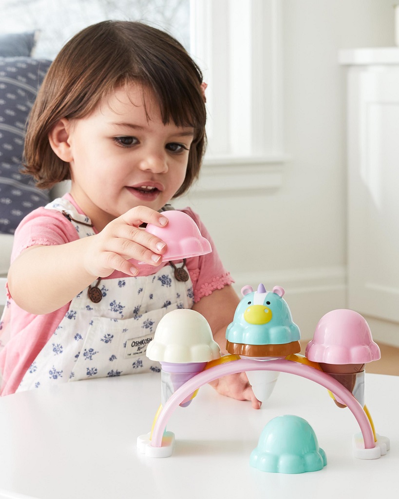 SKIP HOP Zoo Súprava zmrzlinová stohovacia s meniacimi sa farbami Sweet Scoops 2r+