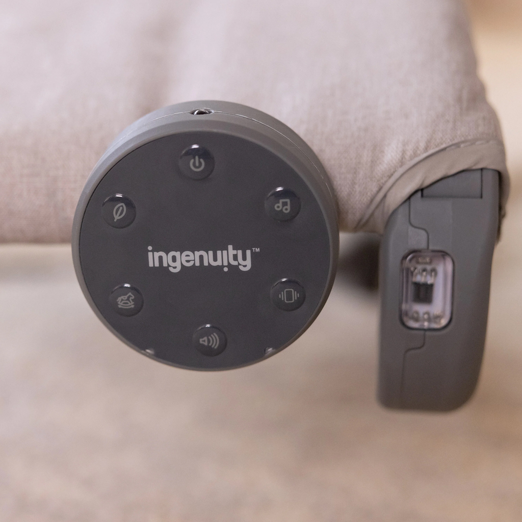INGENUITY Lehátko masážne vibrujúce s melódiou Soulful Skies™ 0m+ do 9kg