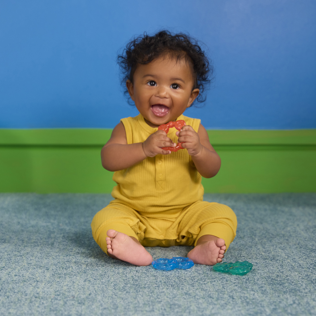 BRIGHT STARTS Hryzačka plnená vodou tvary Stay Cool Teethers™ 3ks, 3m+