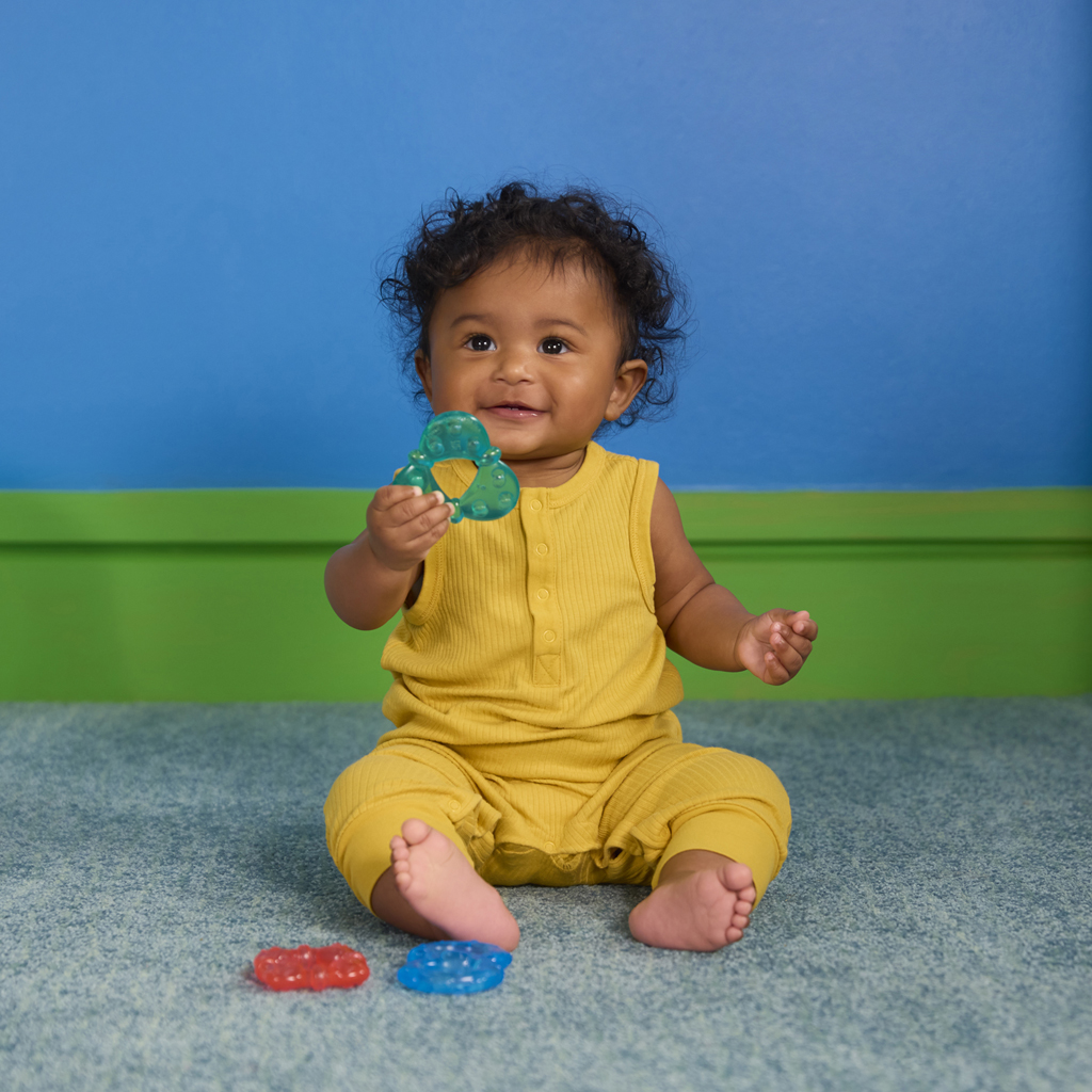 BRIGHT STARTS Hryzačka plnená vodou tvary Stay Cool Teethers™ 3ks, 3m+