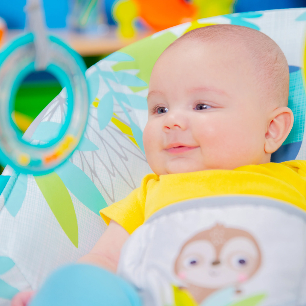 BRIGHT STARTS Lehátko vibrujúce Rainforest Vibes™ 0m+ do 9kg