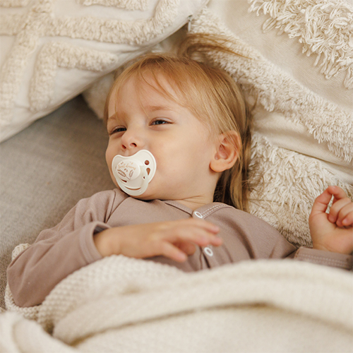 BABYONO Cumlíky silikónové anatomické 18m+, 2 ks