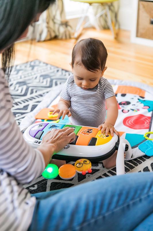 BABY EINSTEIN Deka na hranie 4v1 Kickin' Tunes™ 0m+