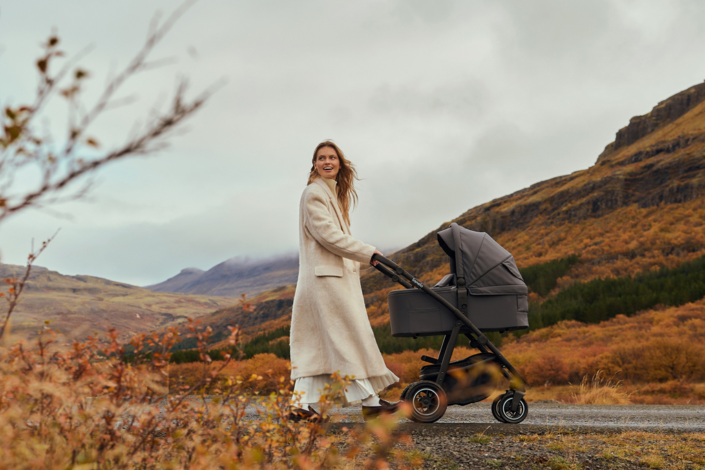 LIONELO Kočík kombinovaný Amber Plus 3v1 Grey Graphite