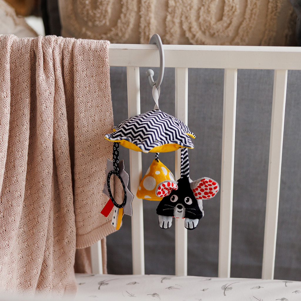 BABYONO Hračka závesná kontrastný kolotoč Mouse 0 m+