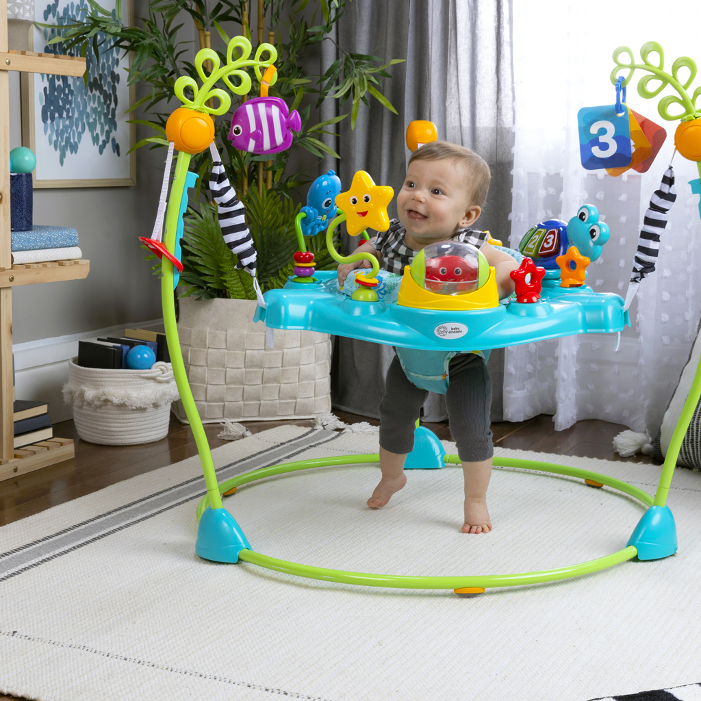 BABY EINSTEIN Skákadlo/Aktívne centrum 2v1 Curiosity Cove™ 6m+ do 11kg