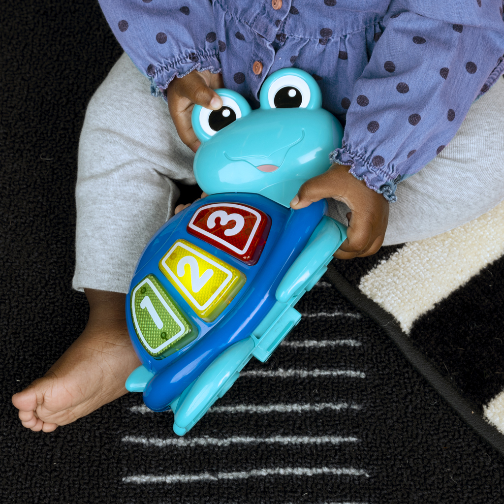 BABY EINSTEIN Skákadlo/Aktívne centrum 2v1 Curiosity Cove™ 6m+ do 11kg