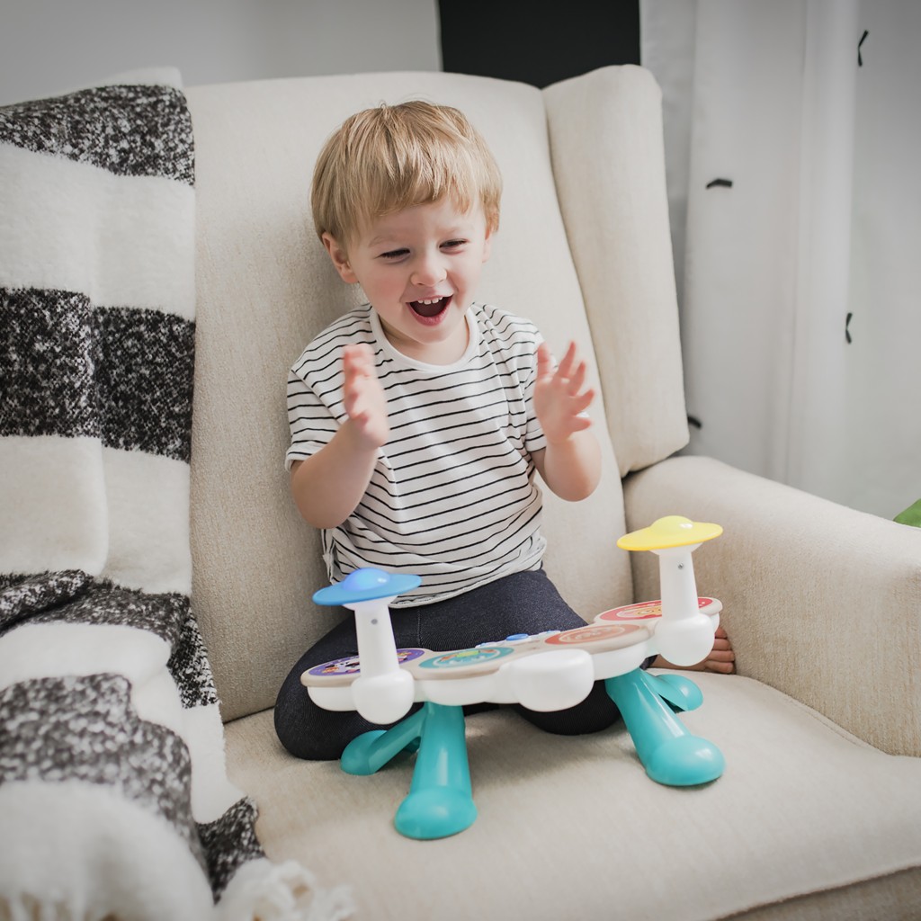 BABY EINSTEIN Hračka hudobná Set bubnov Together in Tune Drums™ Connected Magic Touch™ HAPE 12m+