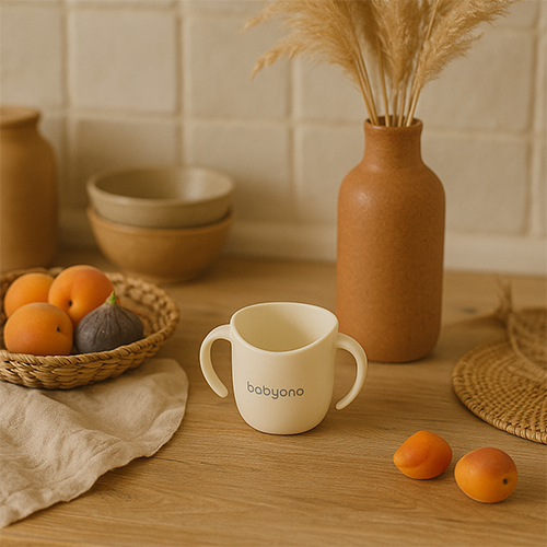 BABYONO Hrnček ergonomický s uškami 120 ml beige 6m+