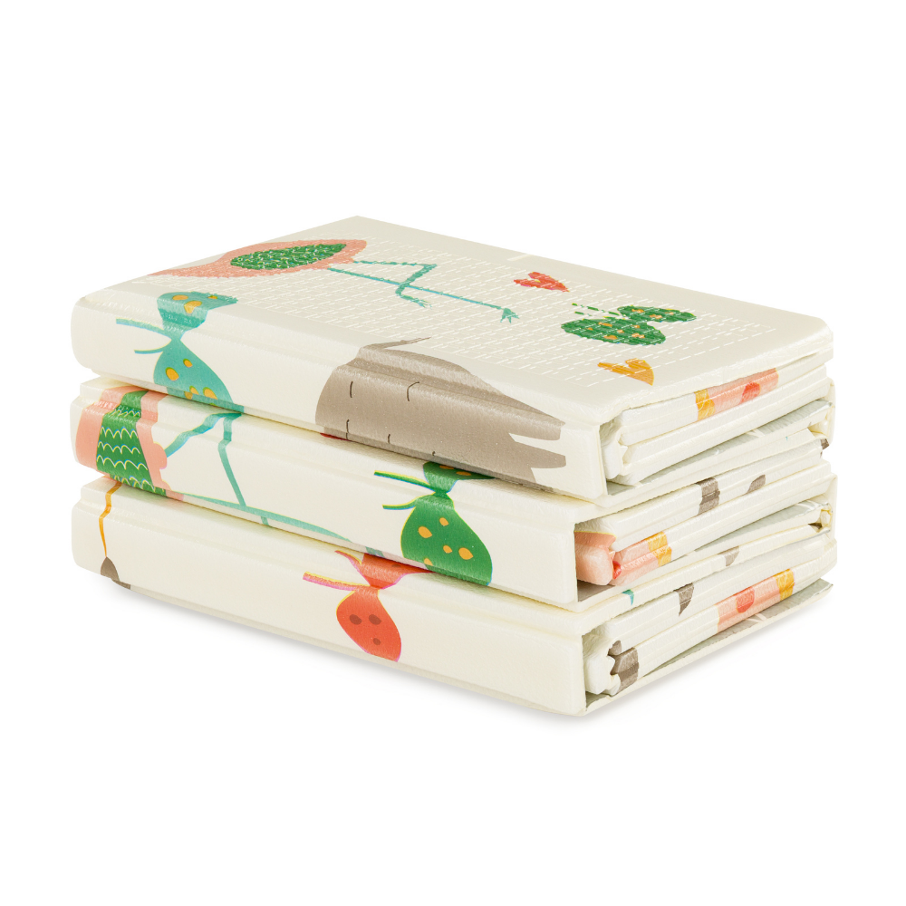 PETITE&amp;MARS Podložka na hranie skladacie Campy L 130x200cm Animals&amp;Hexagon