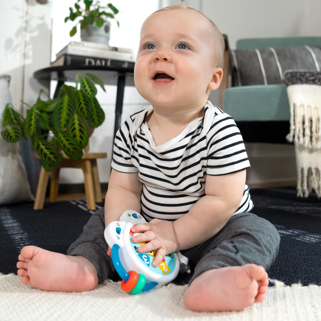 BABY EINSTEIN Hračka hudobná bubon Tiny Tempo™ 3m+