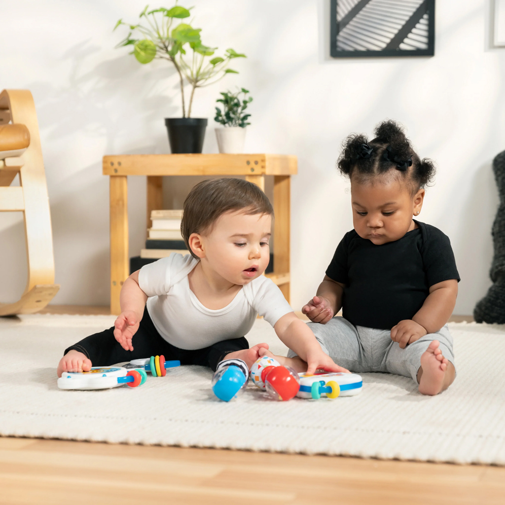 BABY EINSTEIN Hračka hudobná bubon Tiny Tempo™ 3m+
