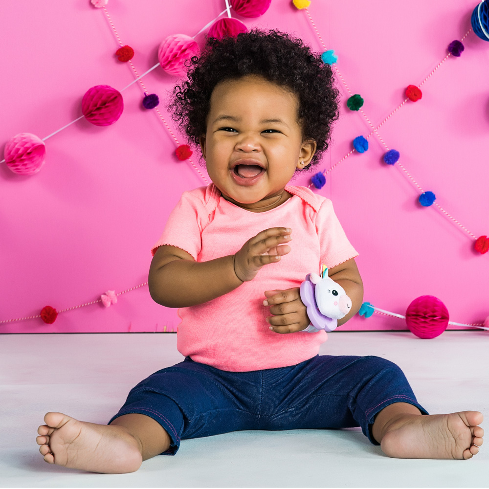 BRIGHT STARTS Hrkálka s hryzačkou na ruku 2 ks jednorožec/lama 0m+