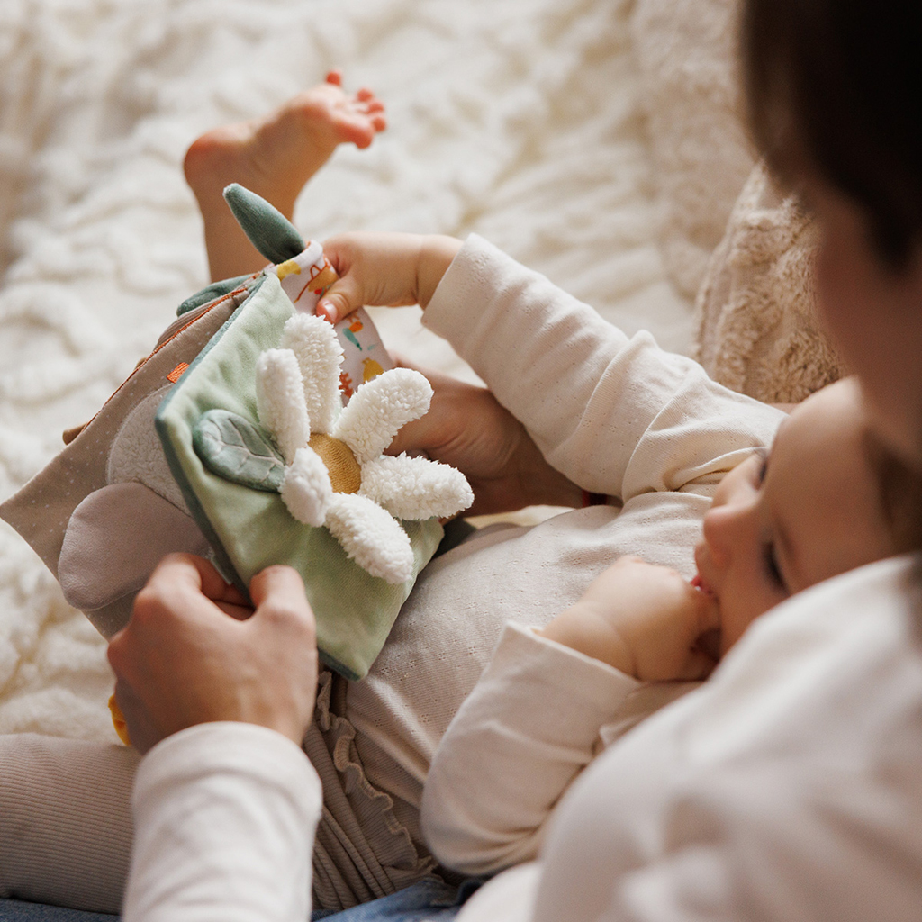 BABYONO Knižka senzorická Cow Bingo 0m+