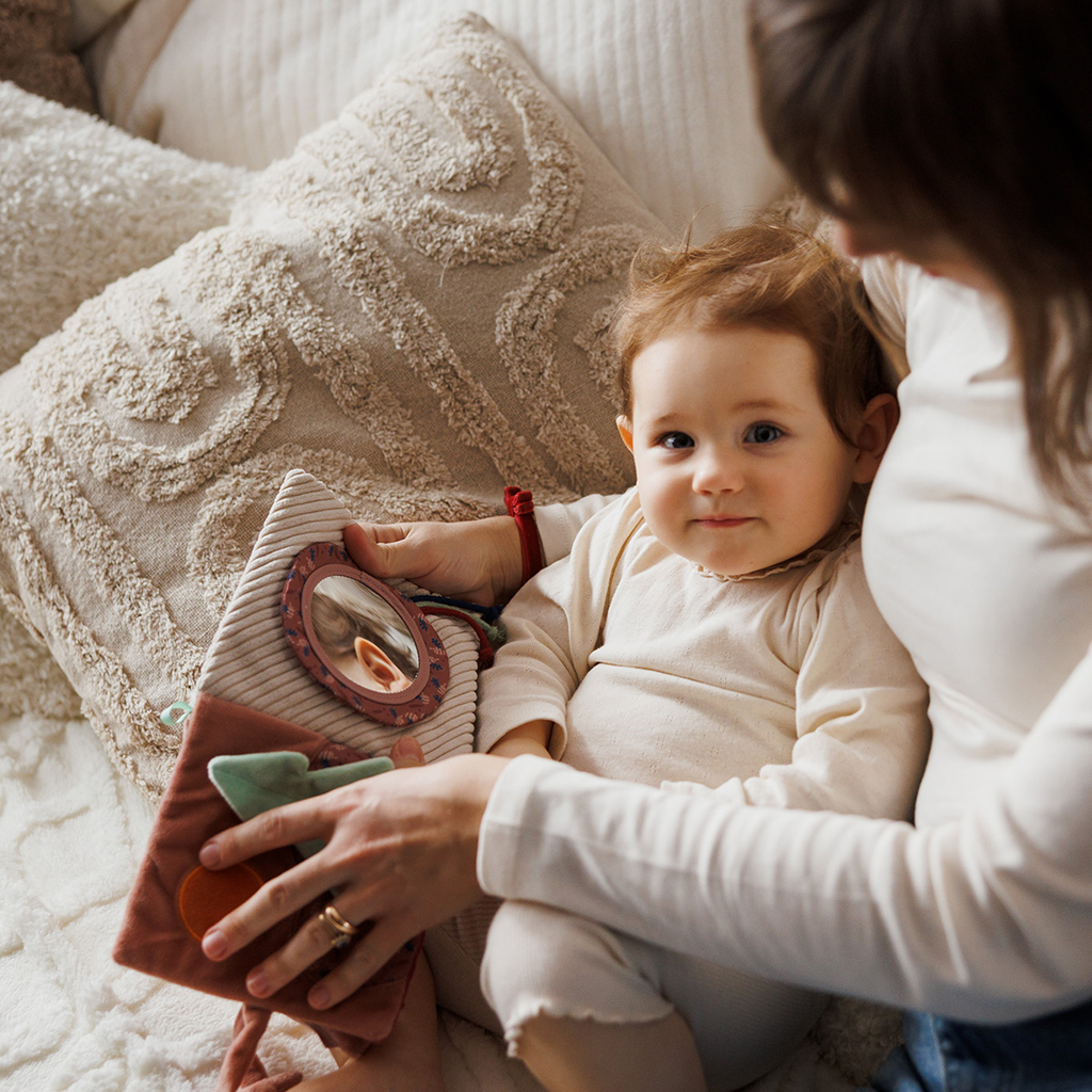 BABYONO Knižka senzorická Rabbit Karo 0m+