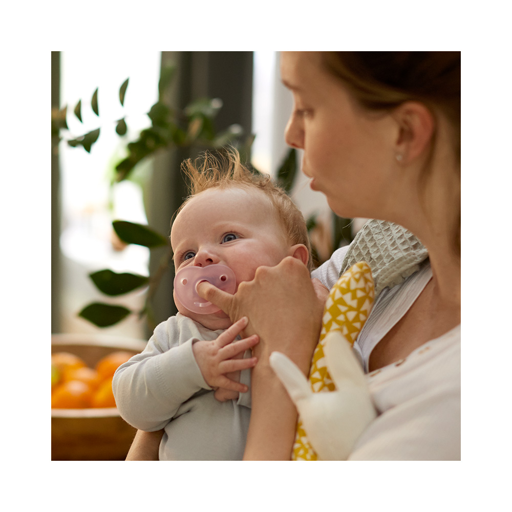 Philips AVENT Cumlík 0-6m Soothie dievča 2 ks