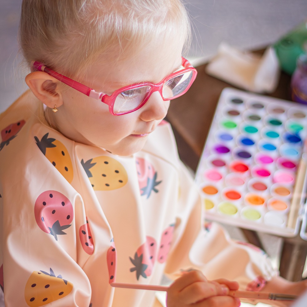 PETITE&amp;MARS Podbradník s dlhým rukávom Ben Beige Strawberies