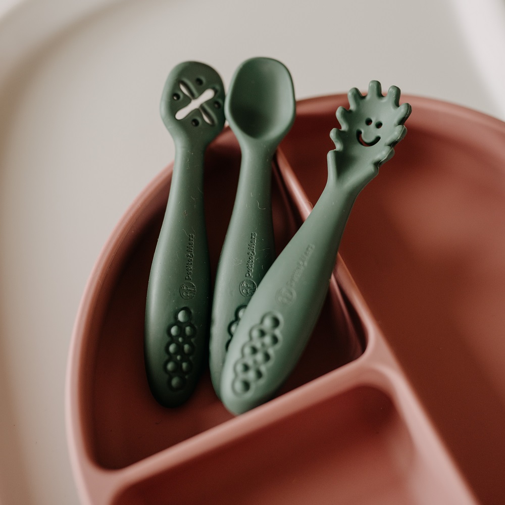 PETITE&amp;MARS Set 3 ks silikónových tréningových lyžičiek Take&amp;Match Dusty Rose 6m+