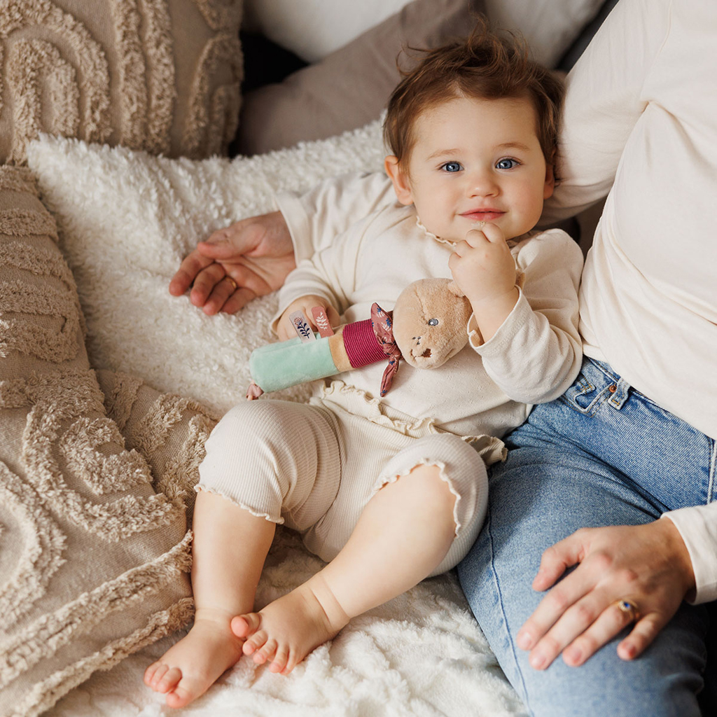 BABYONO Hračka pískacia s hryzačkou Rabbit Karo 3m+