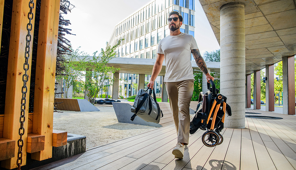 LIONELO Kočík športový Ingrid Green Emerald