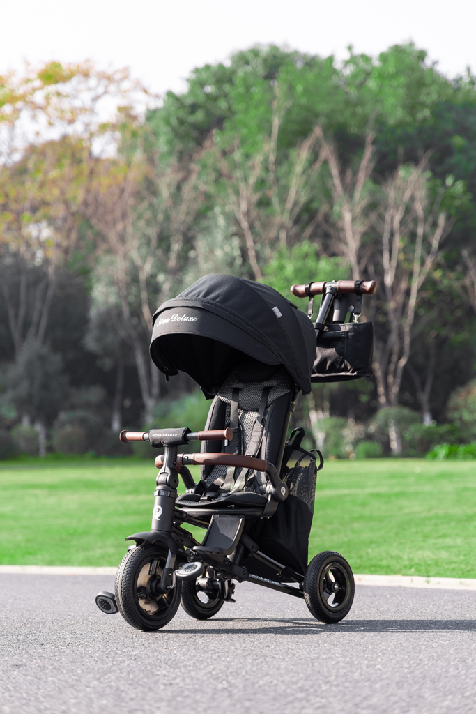 QPLAY Trojkolka Nova Deluxe 5v1 Black, 10-72 mesiacov